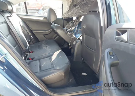 2017 Volkswagen Jetta 1.4T Se z USA, uszkodzony, nr VIN 3VWDB7AJ8HM227308